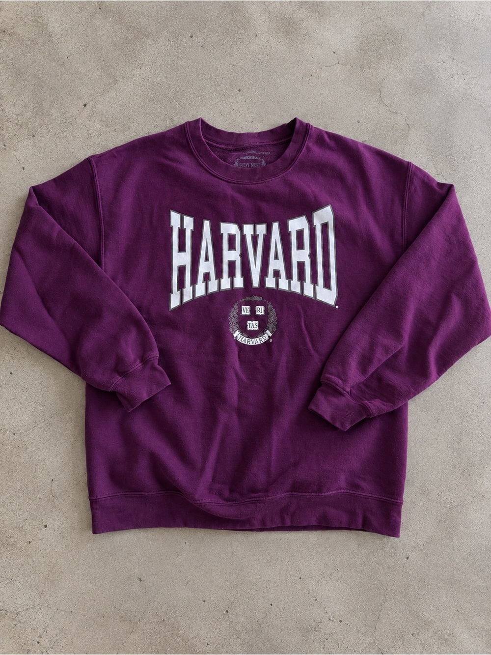 Y2K Veritas Harvard University Crewneck Sweatshirt M/L Burgundy Pullover